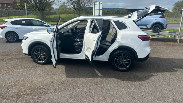 MG Hs 1.5 T-GDI PHEV Exclusive 5dr Auto Hatchback